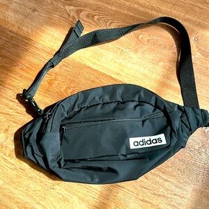 NWOT Adidas Core Waist Pack